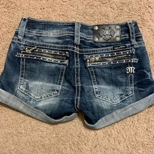 Miss Me denim shorts w/ zipper detailing